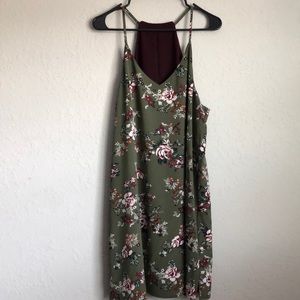 The perfect summer flowy dress!